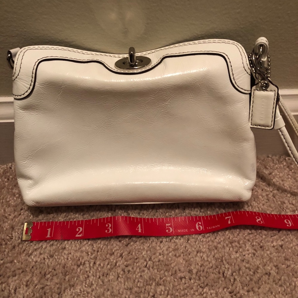 Coach Fold-over Wristlet Bag Purse White - Picture 9 of 15